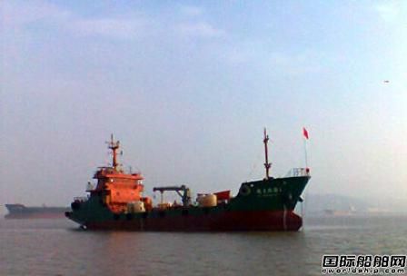 大江船業(yè)“瑞文環(huán)保1”完成傾斜試驗(yàn)