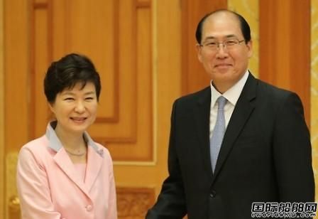 樸槿惠會(huì)見(jiàn)IMO新任秘書(shū)長(zhǎng)林基澤 