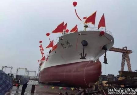 騰龍造船建造國內最大遠洋冷藏運輸船下水