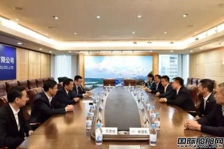 香港中遠(yuǎn)海運(yùn)與大連海事大學(xué)簽署戰(zhàn)略合作協(xié)議