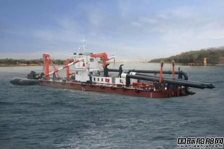 益陽中海船舶一艘1600型拼裝斗輪式環(huán)保挖泥船下水