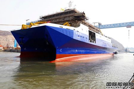 渤船集團建造深海裝備綜合試驗船出塢