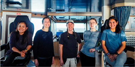 油輪船東：公司啟用女船員收獲了回報