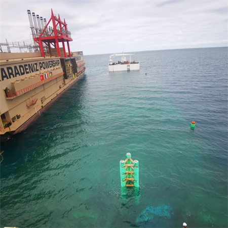 “振華34”輪完成土耳其發(fā)電船半潛運輸項目