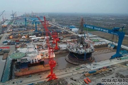 兩座平臺同日進(jìn)塢！啟東中遠(yuǎn)海運(yùn)海工海工塢加長后迎來歷史時(shí)刻