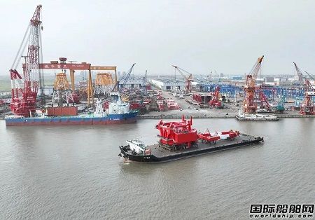 南通振華重裝完成中交海峰4000T起重機項目三大件順利發(fā)運