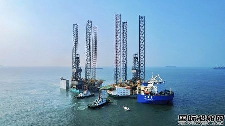 破紀錄！中遠海運特運“新耀華”輪半潛船一天裝兩座平臺