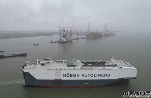 招商工業(yè)海門基地為禮諾航運建造首艘9100車雙燃料汽車船試航