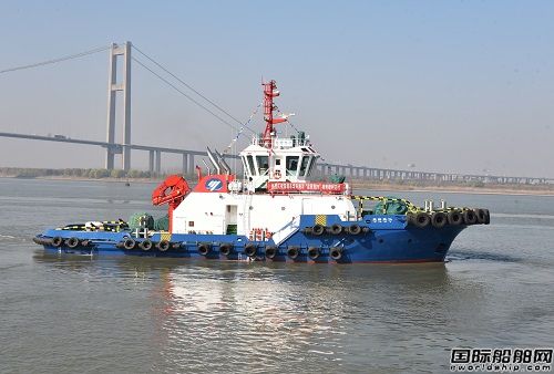 鎮(zhèn)江船廠順利出廠6500HP全回轉拖輪