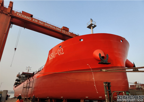 鑫匯船舶建造4500噸外貿(mào)化學(xué)品船順利吉水