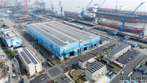 上海中遠海運重工分布式屋頂光伏發(fā)電項目實現(xiàn)并網(wǎng)發(fā)電
