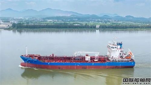 航通船業(yè)建造7700噸油化船順利試航