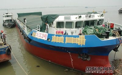 大江船廠造兩艘天然氣動(dòng)力船交付